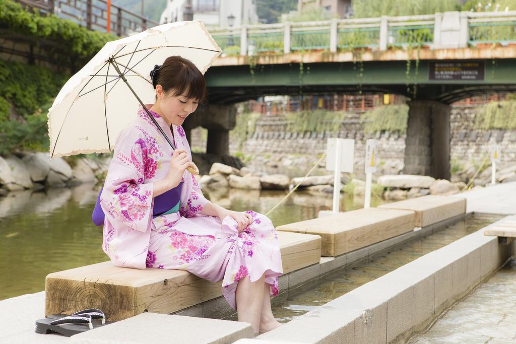 Kasenkyo Izutsuya Hotell Shin'onsen Exteriör bild